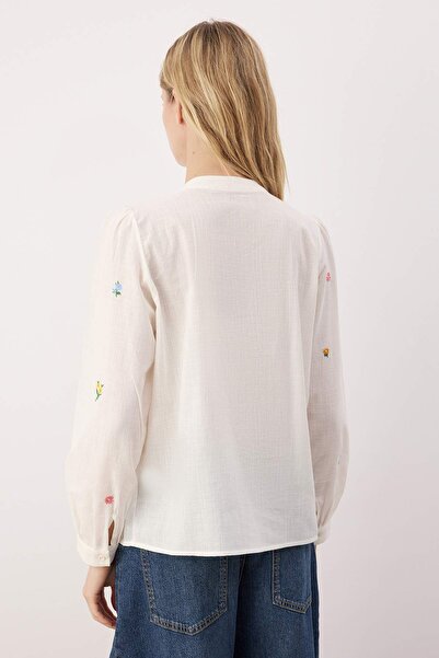 Trendyol Collection Ecru Embroidered - Regular Fit Woven Shirt TWOSS23GO00152