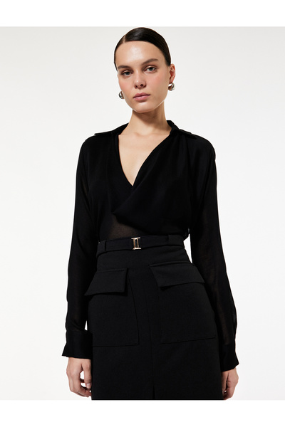 Koton Viskon Karışımlı Uzun Kollu Degaje Yaka Bluz