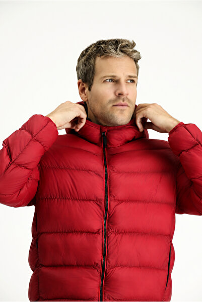 Kiğılı Sports Puffer Jacket with Hooded Bag