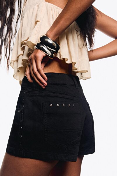 Bershka Zımbalı volanlı şort