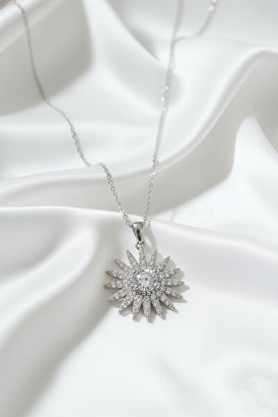 özgül takı ve tasarım قلادة نسائية من الفولاذ المقاوم للصدأ باللون الفضي مرصع...