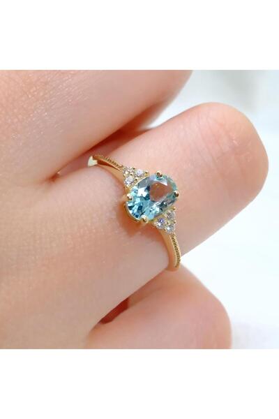 FasekGold Gümüş Yüzük - Oval Kesim Blue Topaz Yan Zirkon Taşlı Modern Tasarım 925 Ayar Gümüş Kadın Yüzük