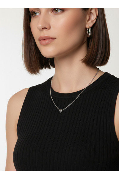 SOLİLDE قلادة قلب فضية اللون بدون حجر