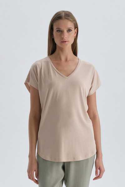 Dagi Μπλουζάκι με λαιμόκοψη σε σχήμα V χωρίς στάμπα με βιζόν