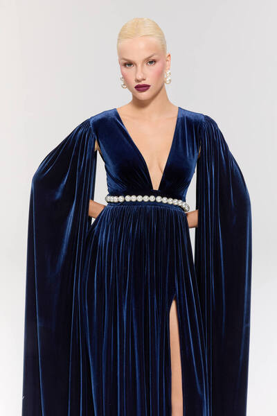 Nur Karaata Heritage Gown