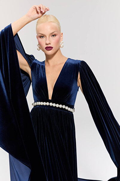 Nur Karaata Heritage Gown