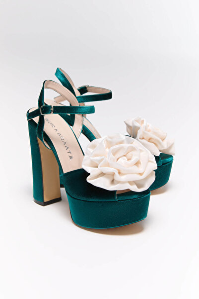 Nur Karaata Bloom Green Heels
