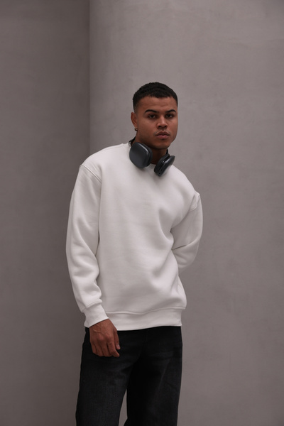 The Champ Clothing Men's Oversized Sweatshirt Basic White – Crew Neck, 3 Thread Fleece-Lined Fleece