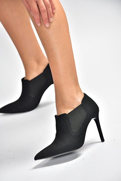 Fox Shoes V820205207 Black Snake Print Thin Heeled Women's Shoes