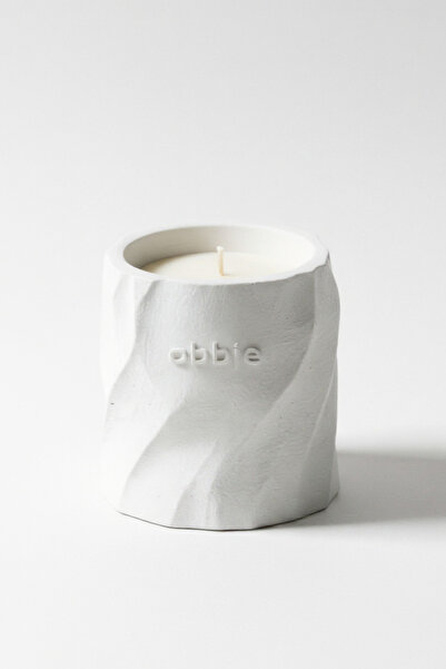 OBBJE Artisan Collection, Odunsu Kokulu Beton Mum Beyaz Renk 180gr.