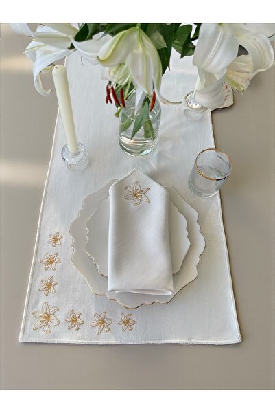Smiling Creations Pure Lily Runner / Zambak Nakışlı Keten Runner