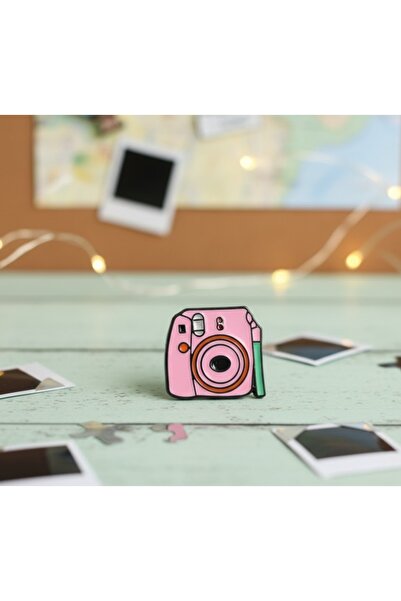 TUNA TAKI & AKSESUAR PEMBE FOTOĞRAF MAKİNESİ ROZET. MİNELİ, METAL. KADIN BROŞ...