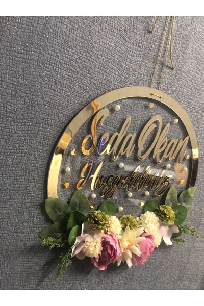 buketiket Kişiye Özel Çiçekli Süslemeli Aynalı Pleksi Hoşgeldiniz Kapı Süsü