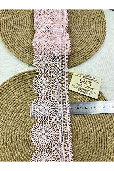 Esteks Dantel ve Tekstil Aksesuarları Λεπτομέρεια γαλλικής δαντέλας και γκουπέρ με βελόνα