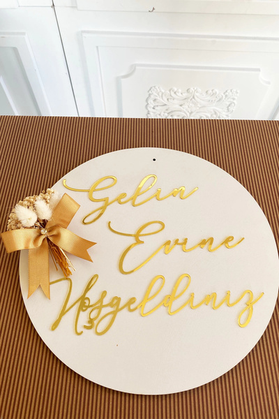 RetroLazer Ahşap, Çiçekli, Süslü, Gold Pleksi Söz Nişan İsimlik Kapı Süsü Alt...
