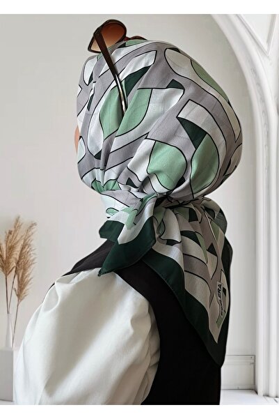 ESSLERA Πράσινο μαλακό κασκόλ με μοντέρνο μοτίβο παζλ