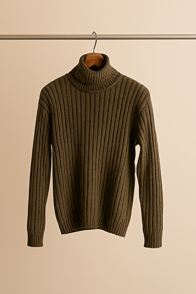 OTAKU Πλεκτό πουλόβερ με λαιμόκοψη