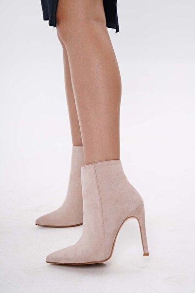 nuvilo bej suet 10.5cm ince topuklu sivri burun kadın bot
