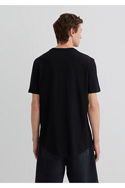 Mavi Bisiklet Yaka Siyah Basic Tişört Slim Long Fit / Slim Uzun Kesim 067082-900