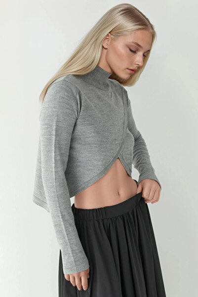 Hiccup Asymmetric Turtleneck Knitwear Sweater