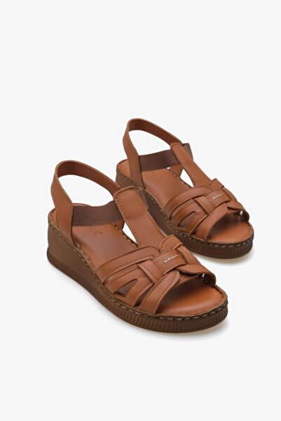 İNNA صندل نسائي من الجلد الطبيعي من Karmen Inna