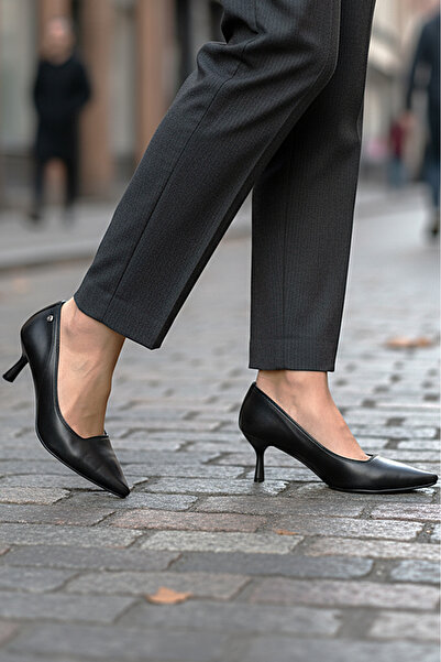 Gökhan Talay Zelia Flexible Soft Non-Slip Sole (4 cm) Black Skin Women's Heeled Shoes