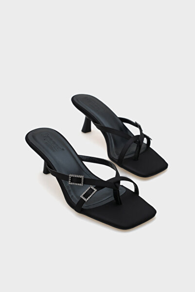 Capone Outfitters Milena Blunt Toe Medium Heeled Double Stone Buckle Satin Women's Slippers