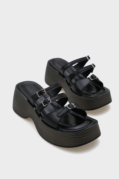 Capone Outfitters Дамски чехли Matti с ток и катарама