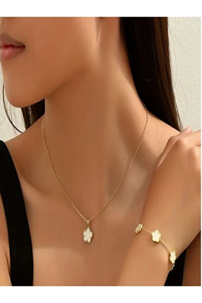 Alyas Aksesuar Clover Necklace and Bracelet Set