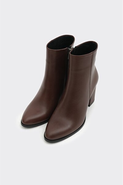 derinet Klasik Hakiki Deri Fermuarlı Topuklu Kadın Bot