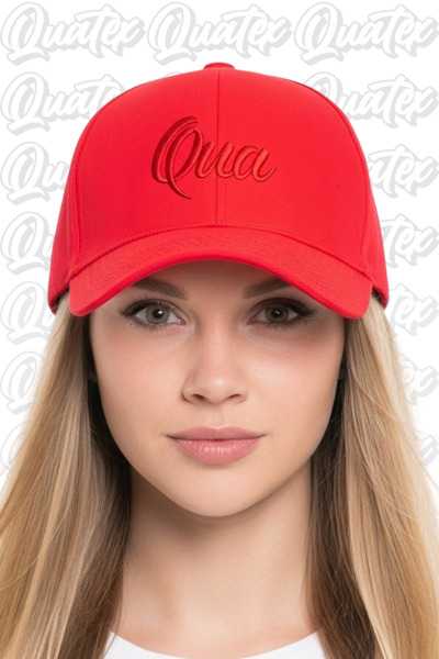 QUATEX قبعة Qua مطرزة – موديل أحمر 100% قطن جبردين للجنسين