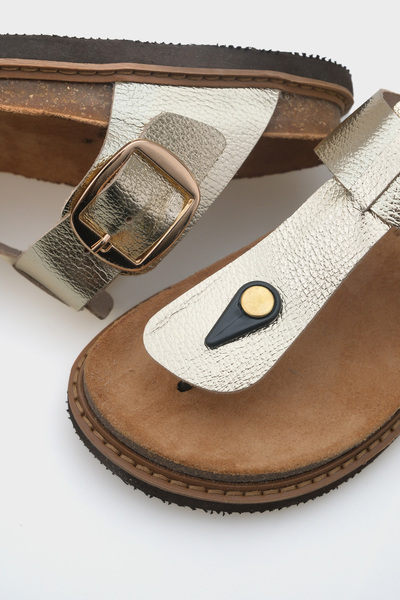 Capone Outfitters Nina Leather Flip Flops Women's Slippers