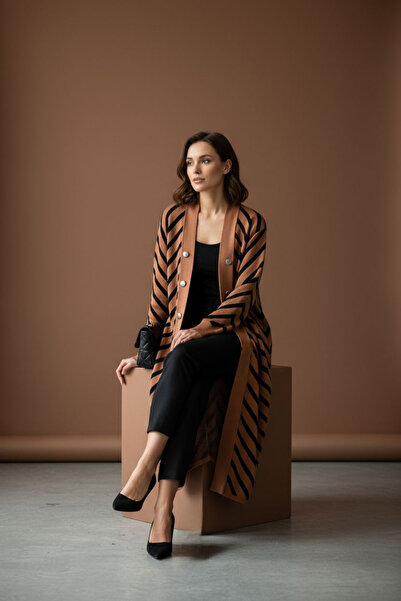 ENDAMIM Cardigan Long Knitwear Button Detail Without Closure