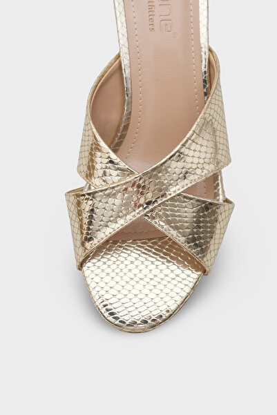 Capone Outfitters Γυναικείες παντόφλες Taya με μεσαίο τακούνι σταυρωτό λουράκι