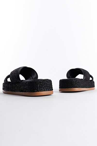 Capone Outfitters Γυναικεία σανδάλια με ίσιο τακούνι από ψάθινο σταυρό