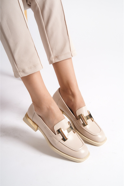 Capone Outfitters Blunt Toe H Buckle Women's Loafer