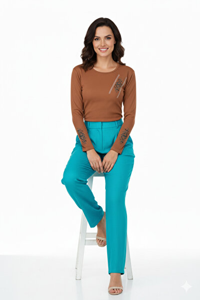 Oppland Блуза з круглим коміром, еластичною та вишитою, для жінок - гофрована...