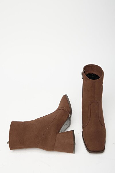 Madamra Kahverengi Süet Kadın Topuklu Kare Burun Fermuarlı Bot