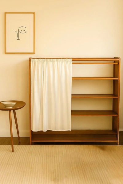 GESR HOME خزانة أحذية خشبية بتصميم اسكندنافي أنيق مع ستارة قماشية