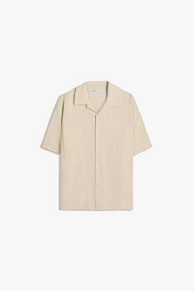 Bershka Dokulu kısa kollu gömlek