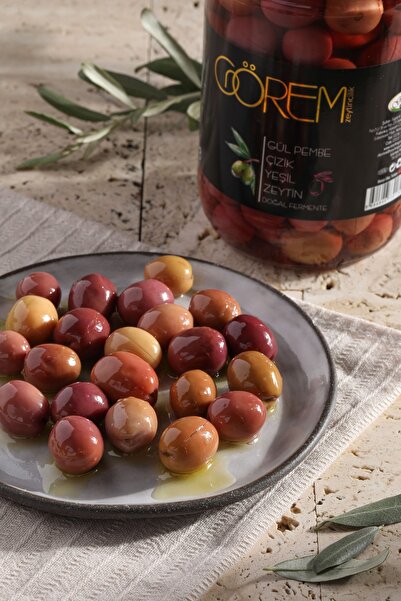 Görem Zeytin Gül Pembe Edremit Cins Çizik Zeytin 400 Gr.