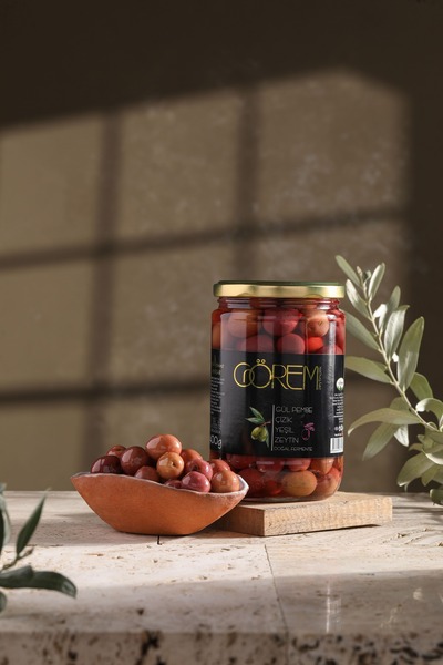 Görem Zeytin Gül Pembe Edremit Cins Çizik Zeytin 400 Gr.