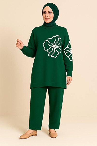 MAY MARA Двукомпонентен комплект от блуза и панталони с флорални апликации