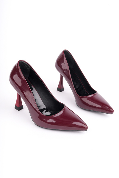 Madam Tarz Tobias Thin Heel Flat Stiletto