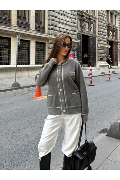 Fav Style Women's Crew Neck Double Pocket Buttoned Cardigan Gray