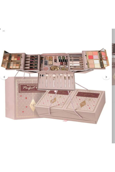 Un بوكس مكياج متكامل الاصلي MAYDREAMومتعدد كل ماتحتاجينه في مكان واحد