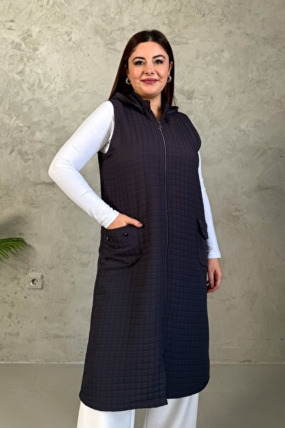 ModaPlaza Women's Quilted Zippered Long Vest 7545