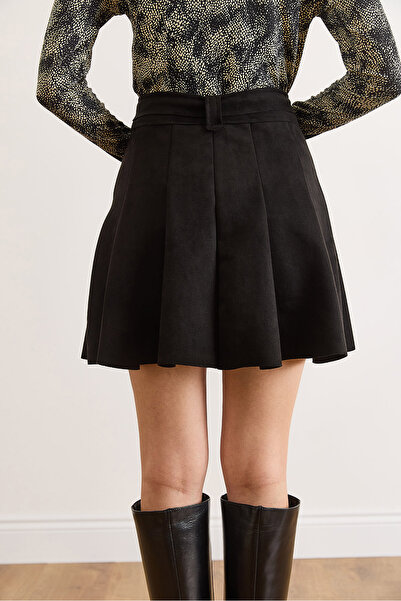 Olalook Kadın Siyah Yanı Fermuarlı Kemerli Pilise Mini Süet Etek ETK-19000361