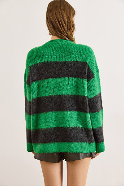 Olalook Women's Green Black Striped Soft Textured Thick Knit Sweater Kzk-19001039