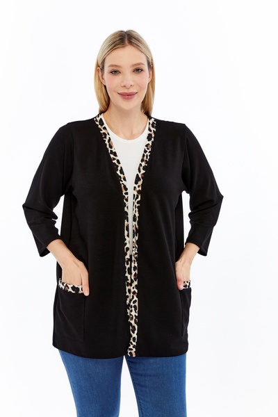 Curvy Trend Plus Size Leopard Paneled Pockets Soft Flowy Fabric Cardigan